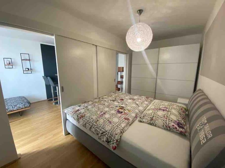 Moderne Wohnung In Der Toplage Inkl. Garage Bécs Kültér fotó